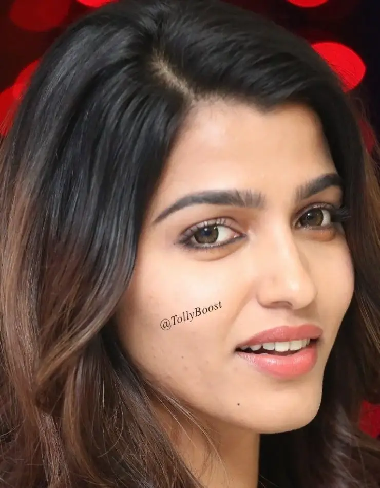 Indian Model Sai Dhanshika Face Closeup Gallery